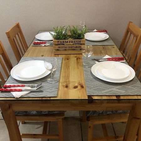 Evelin Studio Каламата Екстериор снимка